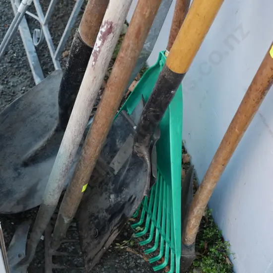 Garden tools