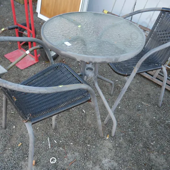 Outdoor table and chairs