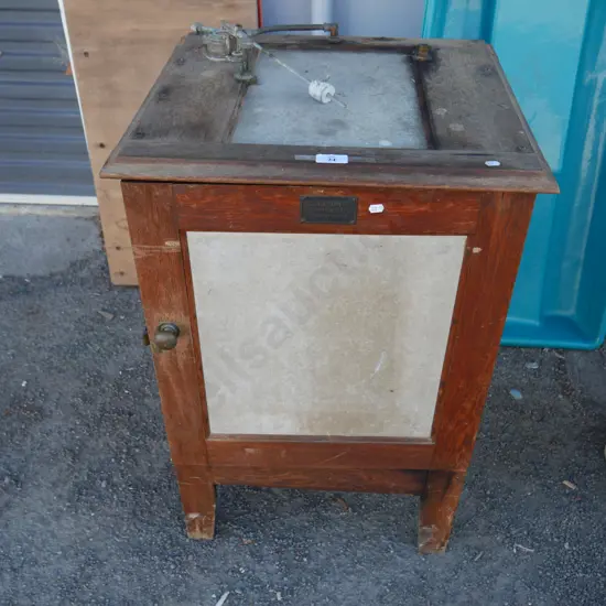 Biological incubator cabinet