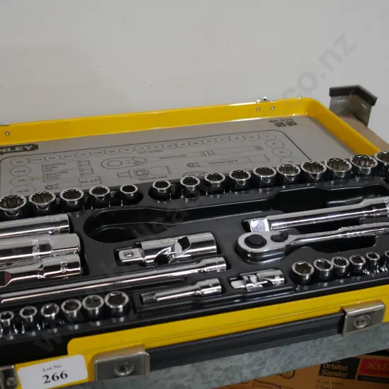 Socket set