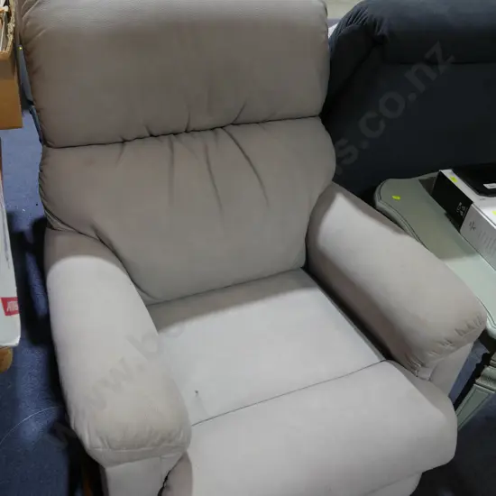 Lazyboy recliner