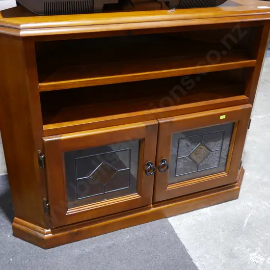 Corner tv cabinet