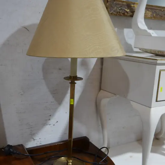 Table lamp