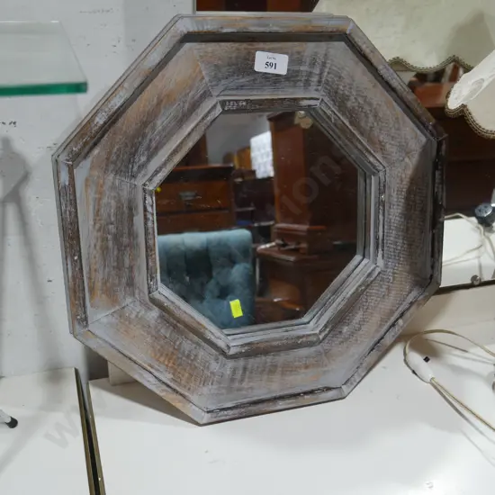 Octagonal mirror