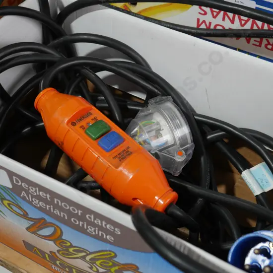 Three phase power cord