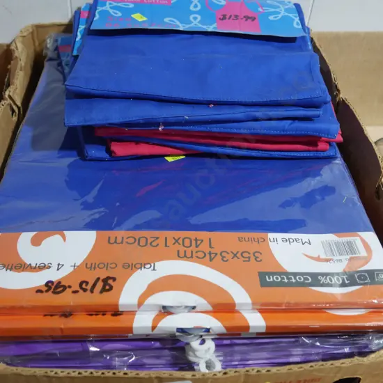 Tablecloths and aprons