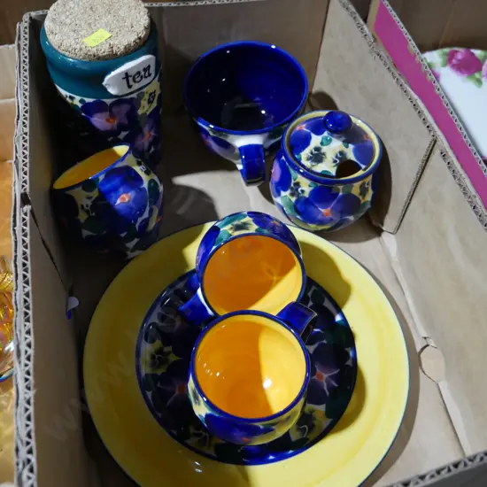 Pottery ware