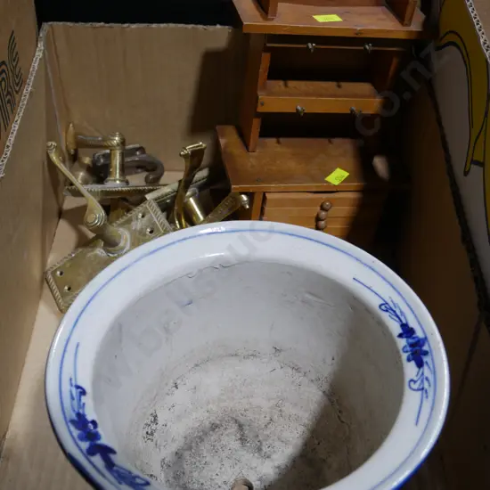 Brass handles, pot etc