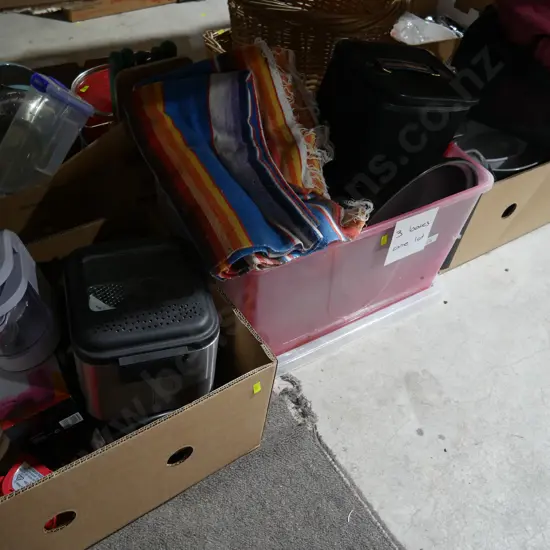 3 boxes of kitchen sundries