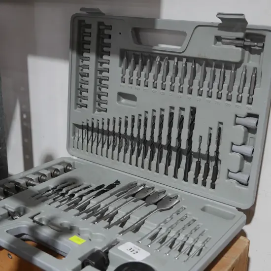 Drill bit set