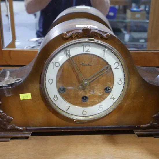 Mantle clock