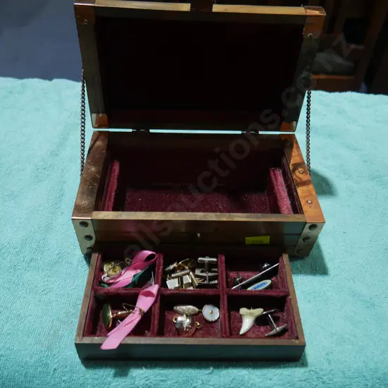 cuff links jewellery box