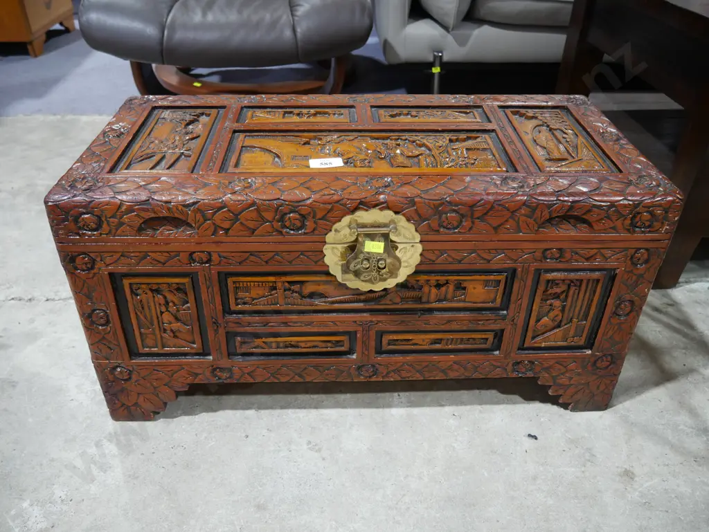 Camphor chest Image 1++