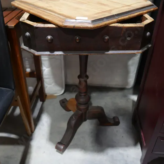 Sewing table