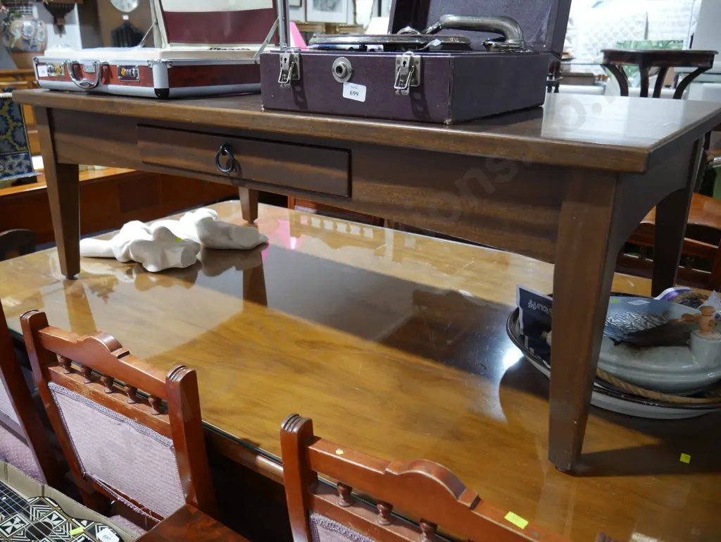 Coffee table Image 1++