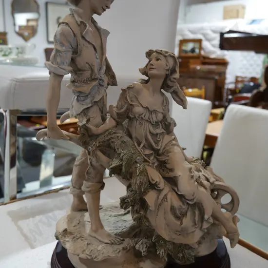 Giuseppe Armani figurine