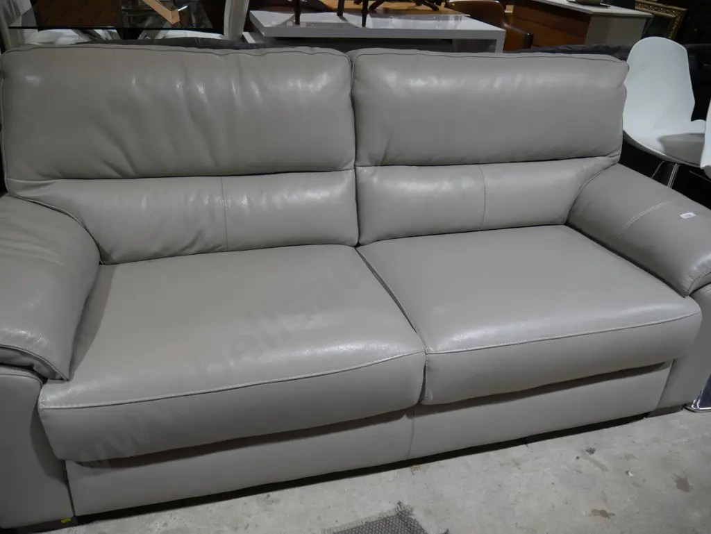 Leather couch Image 1++