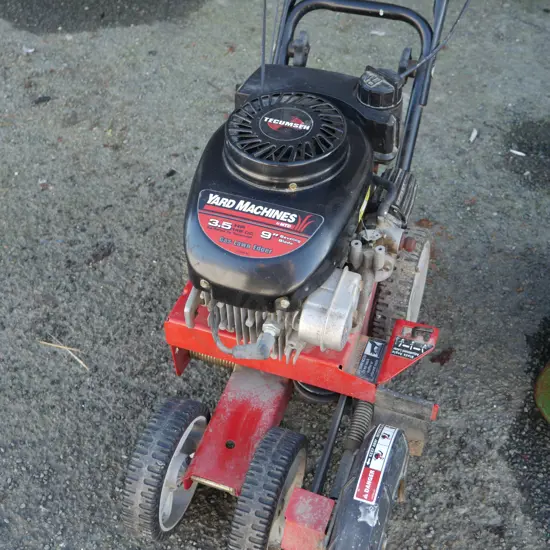 Yard machine petrol lawn edger